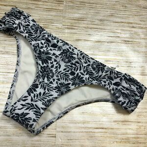 B-932 Saha Womens Bikini Swim Bottom  WHITE BLACK floral size M